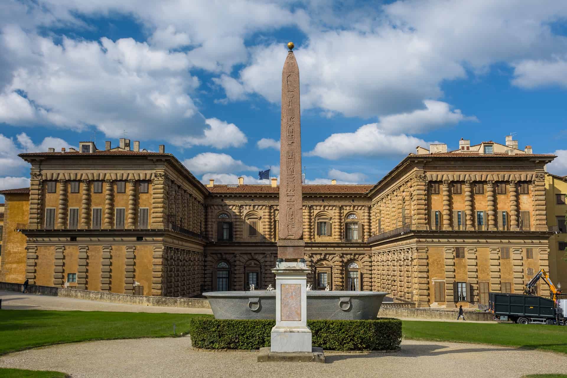 palazzo pitti florence
