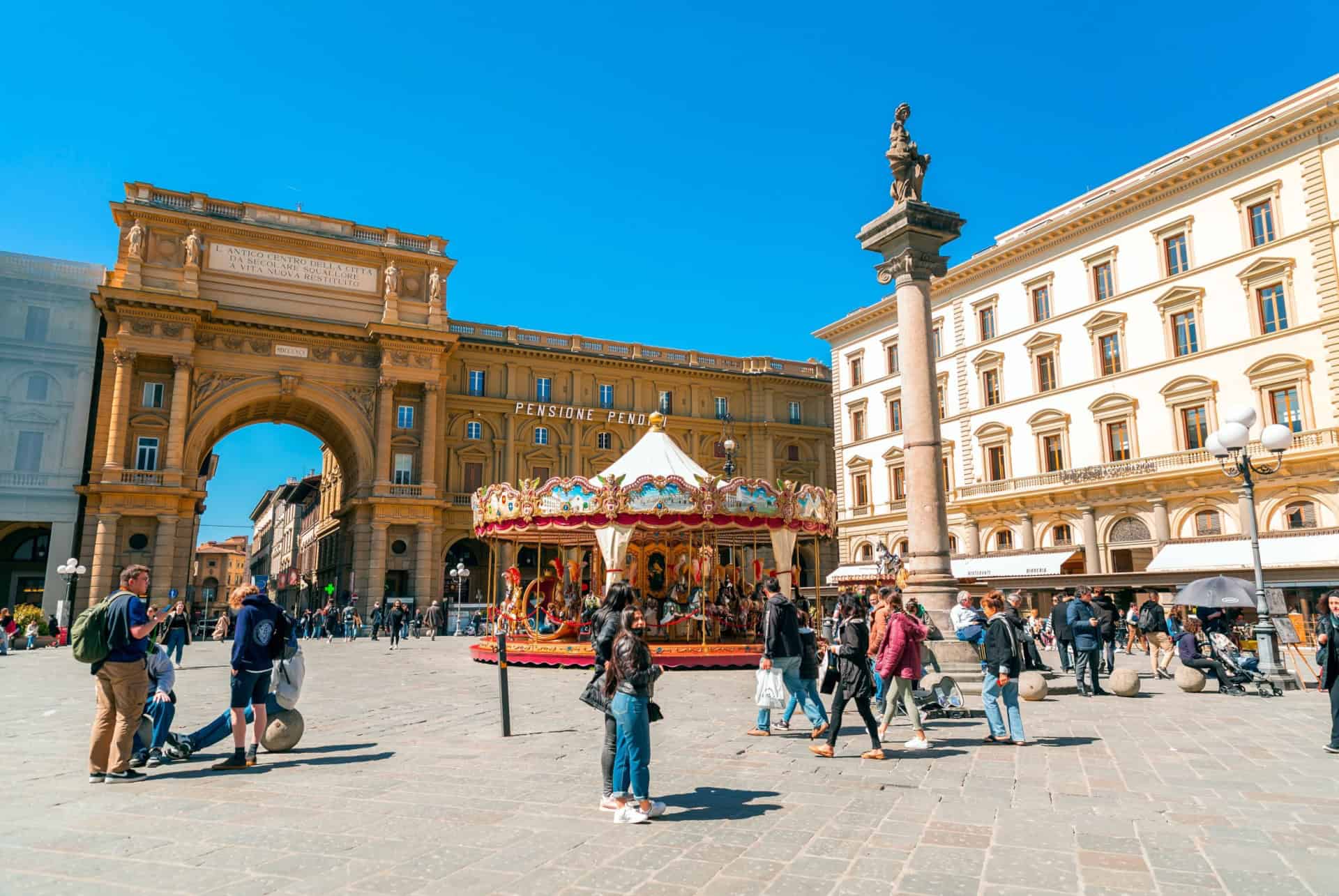 piazza della repubblica centre historique