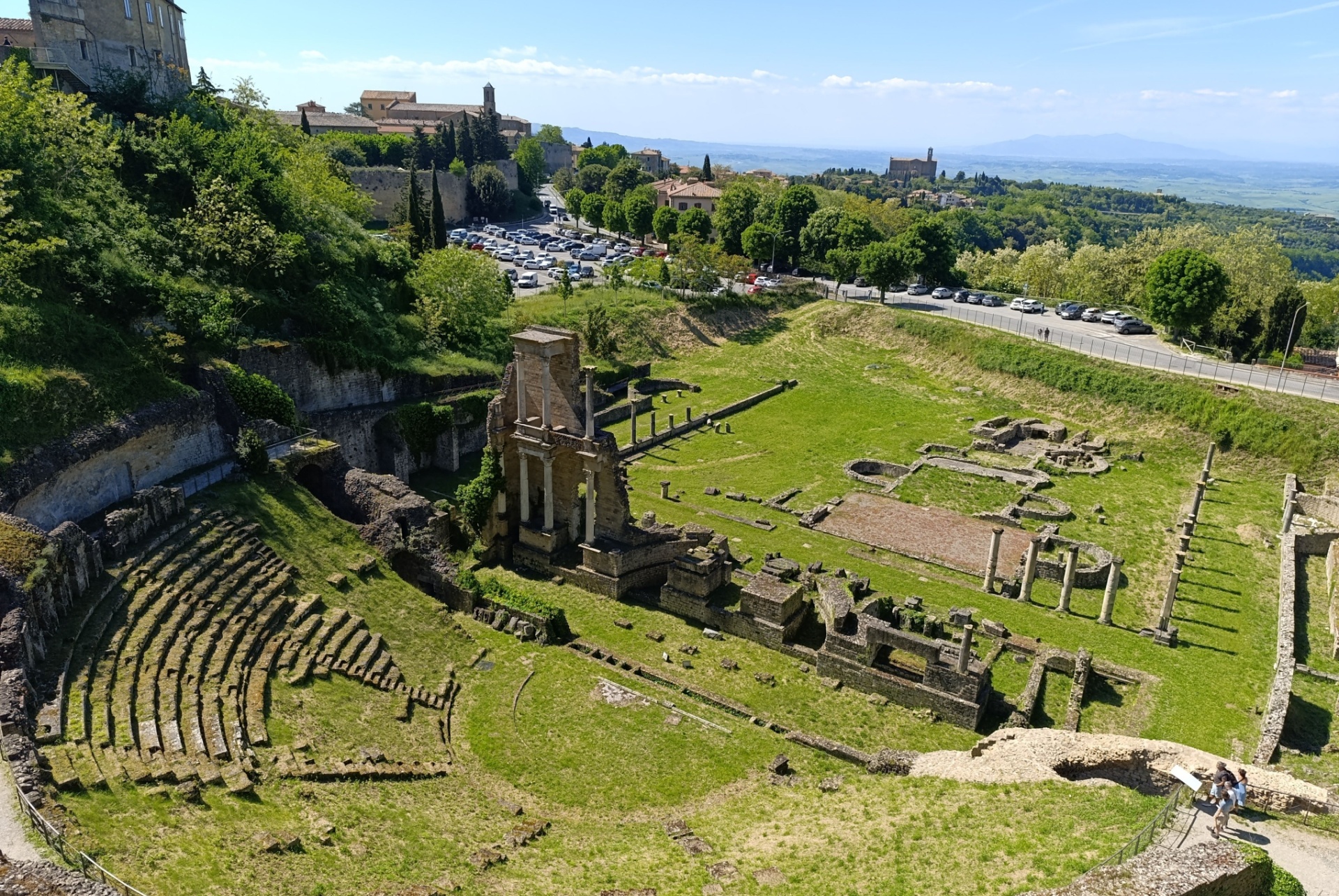 amphitheatre romain volterra