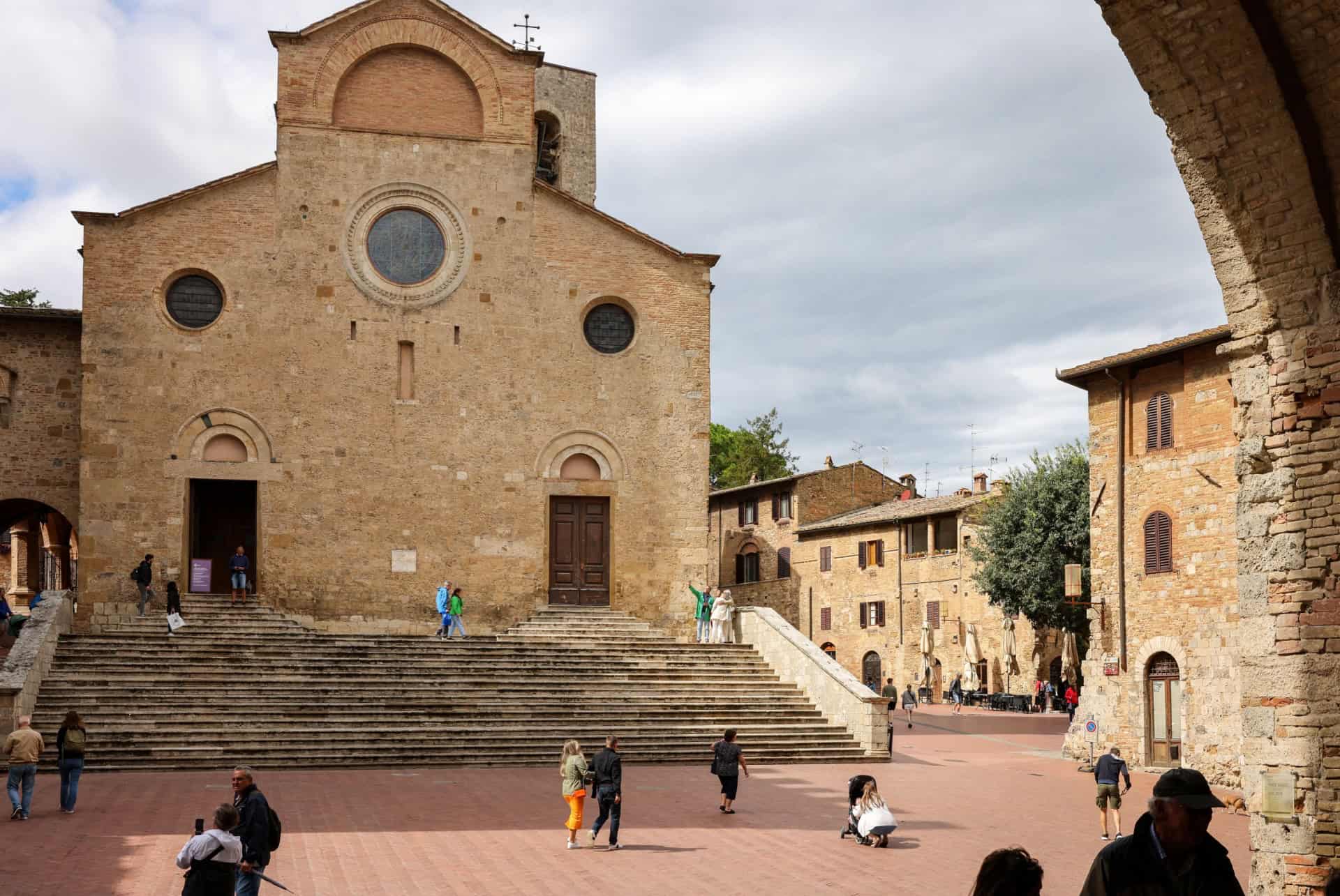 pass san gimignano et duomo