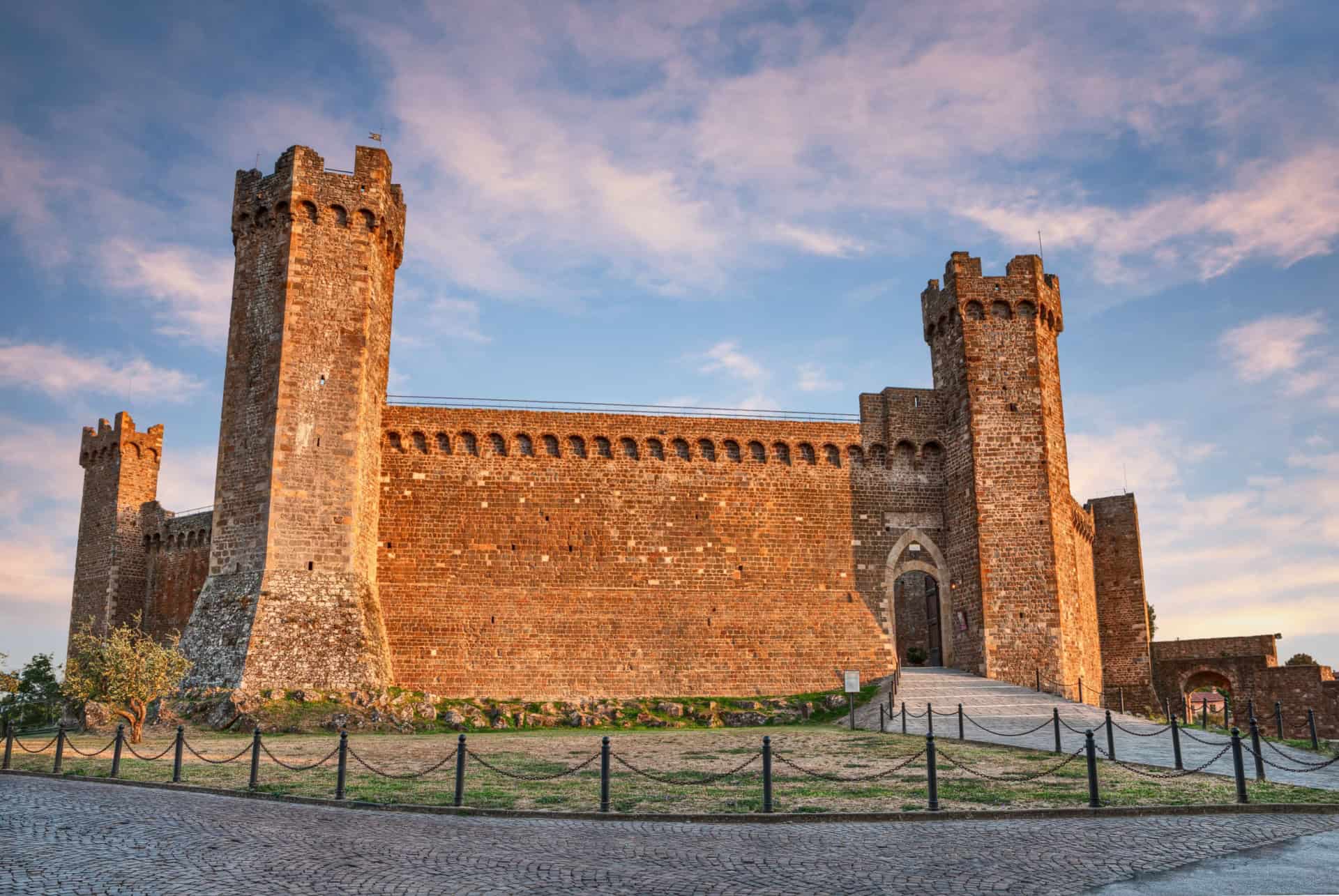 fortresse de montalcino fortresse de montalcino