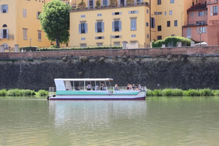 Croisière touristique commentée