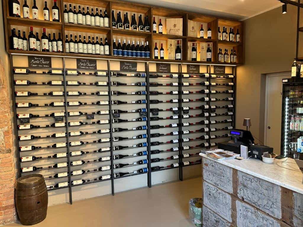 rooms and wine al castello