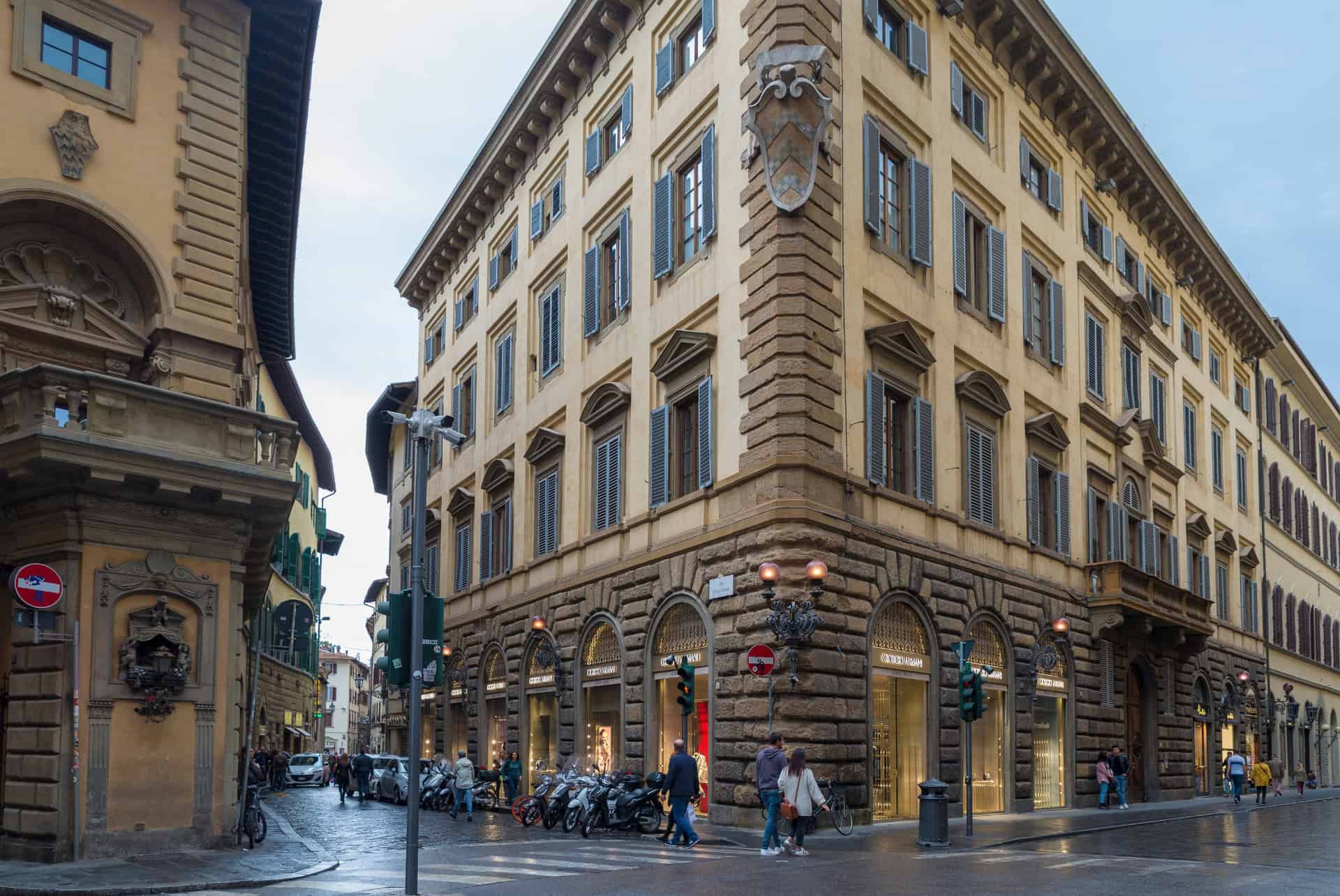 via tornabuoni plus belles rues de florence